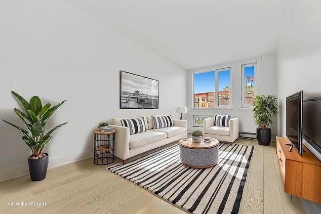 Building Photo - 531 W 159th St