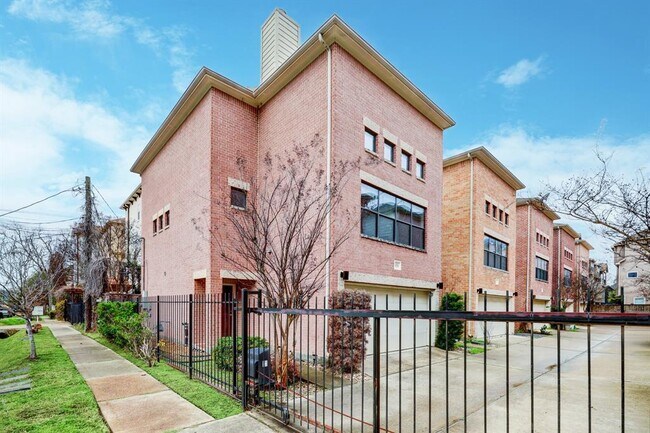 Foto del edificio - 959 W 21st St