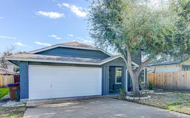 Foto del edificio - 12911 Quinn Trail