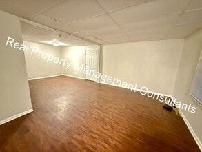 Building Photo - 1412 Cherokee St