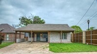 Primary Photo - 315 E Avenue F