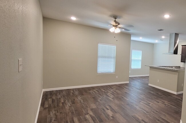 Building Photo - 505 N Sparks St