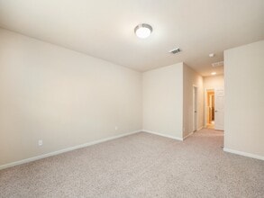 Building Photo - 1235 Glenwood Canyon Ln