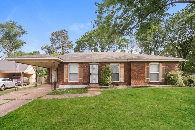Foto del edificio - 4940 Clearbrook Cove