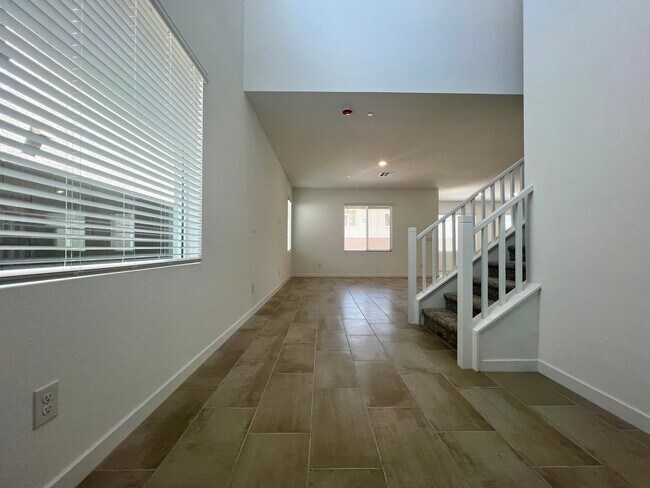 Foto del edificio - Stunning New 4-Bedroom Home with Loft & So...