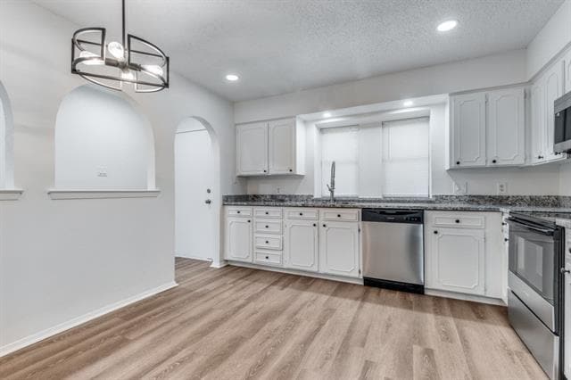 Building Photo - 2308 W Oakdale Rd