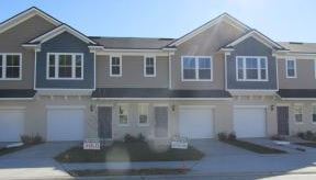 Primary Photo - 66 Moultrie Village Ln