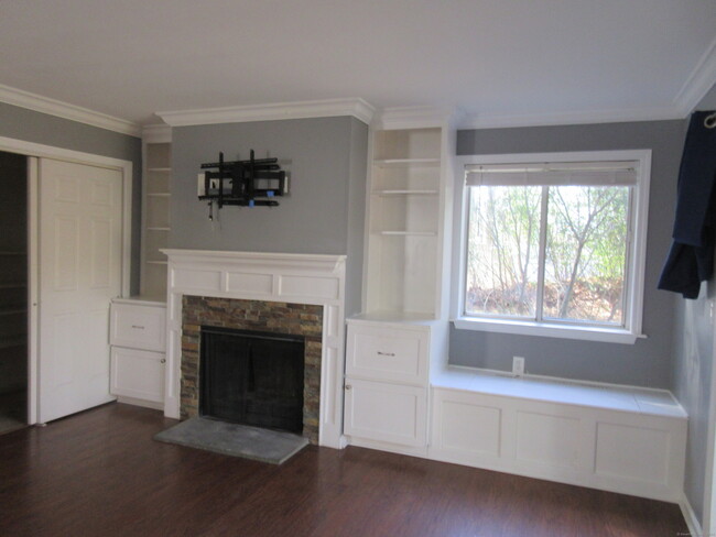 Foto del edificio - 1 Beaver Brook Rd