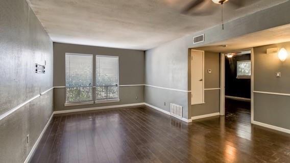 Foto del edificio - 2515 Shakespeare St