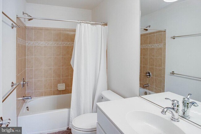 Foto del edificio - 14633 Weeburn Way