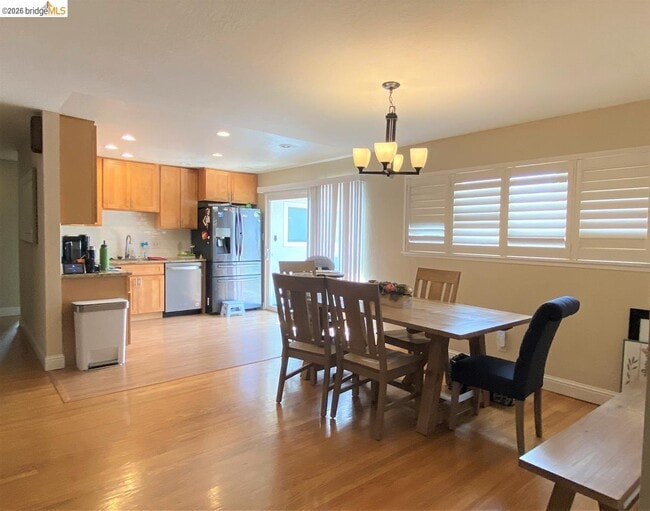 Building Photo - 235 Donegal Way