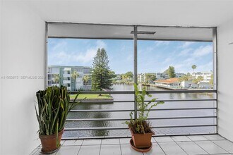 Building Photo - 2775 Taft St