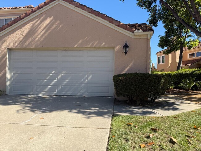 Foto del edificio - 2110 Northshore Dr