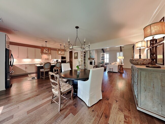 Building Photo - 1780 Helen Ridge Cir