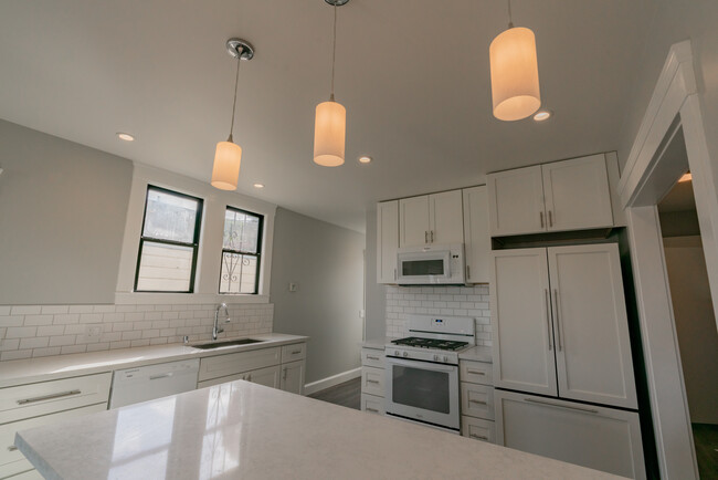 Foto del edificio - 1230 Cortland Ave