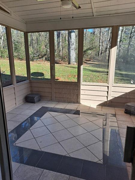 Building Photo - 487 Arbour Run