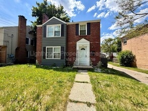 Building Photo - 1447 Giddings Ave SE