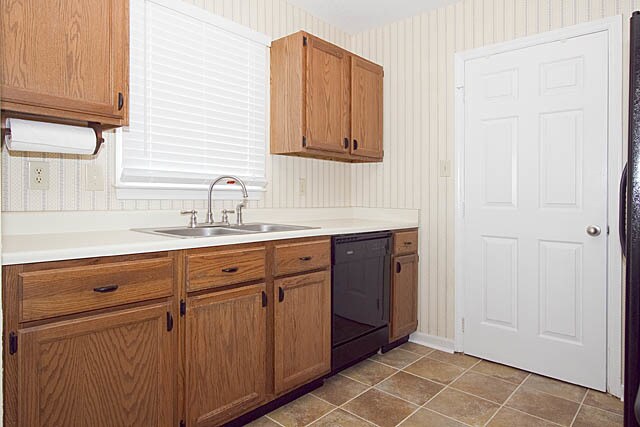 Foto del edificio - Cozy 1 Bed / 1 Bath End Unit Townhome In North Durham!