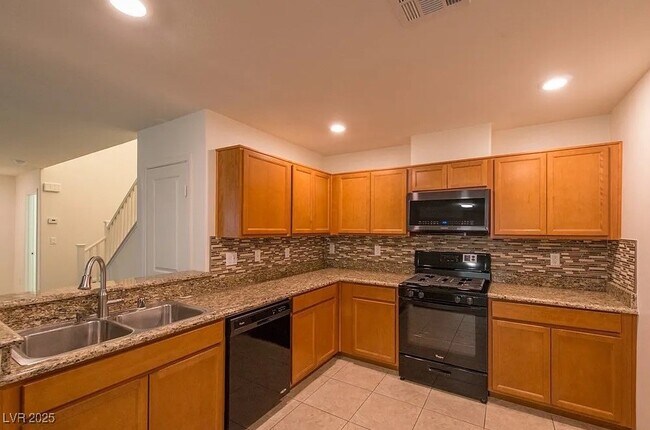 Foto del edificio - 11044 Camden Bay St