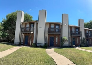 Building Photo - 1828 River Crossing Cir