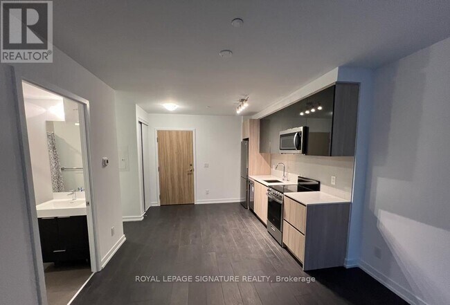 Building Photo - 3100 Keele St