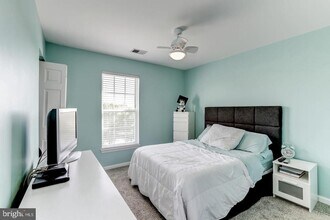 Building Photo - 10106 Sir Reynard Ln