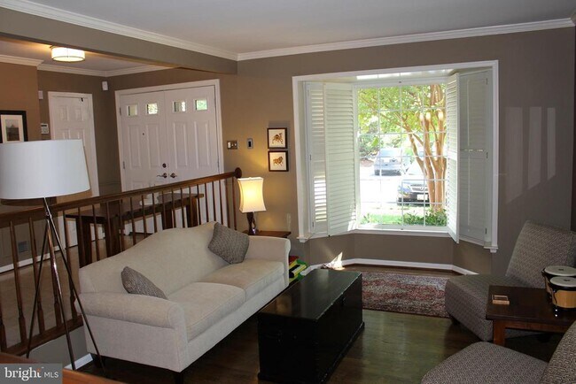 Foto del edificio - 10738 Brewer House Rd