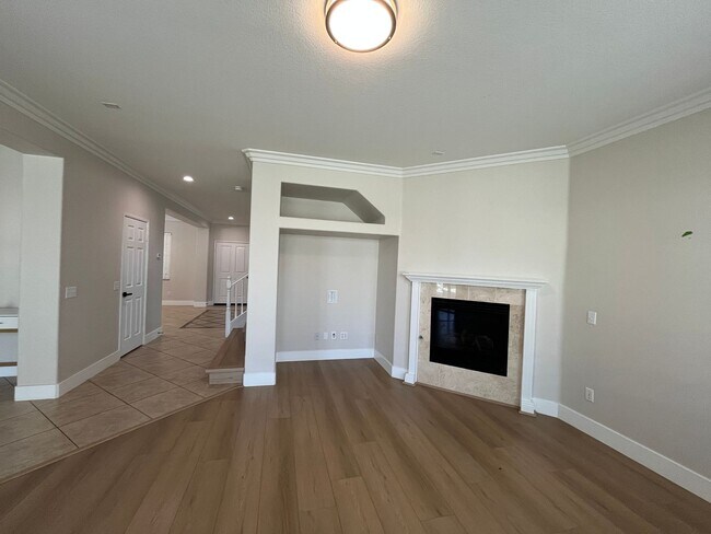 Foto del edificio - Spacious 5 Bedroom/3 Bath Home in Eastvale.