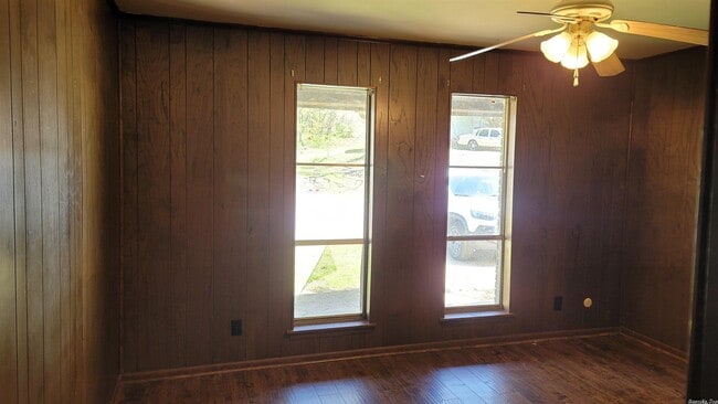 Building Photo - 1 Sagewood Ct