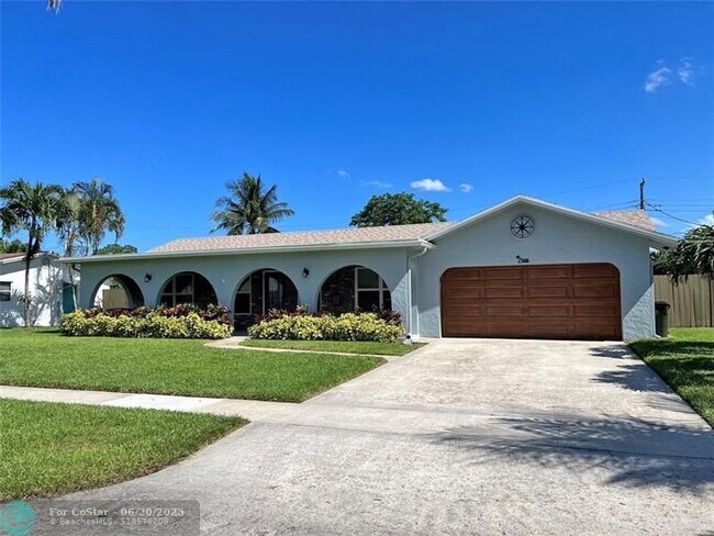 Foto del edificio - 4380 NW 4th St