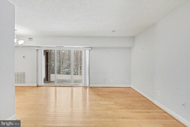 Foto del edificio - 11619 Stoneview Square