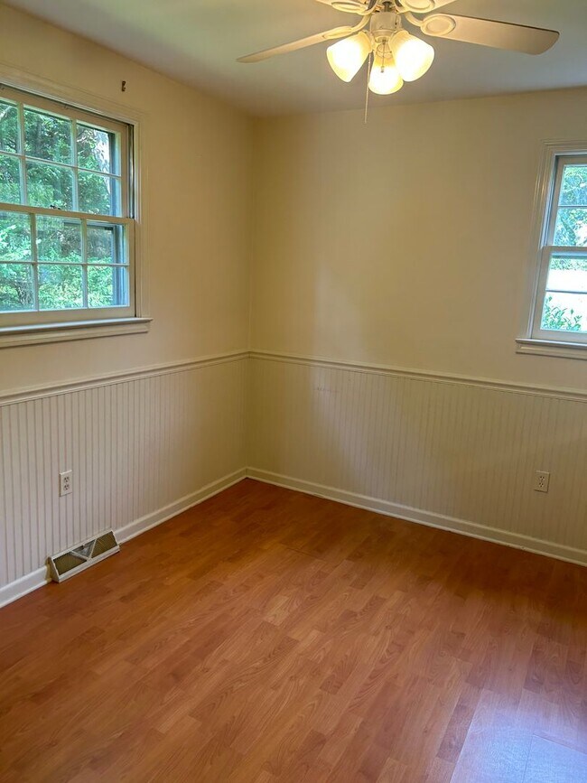 Foto del edificio - Greenville, 2BD/2BA, 1402SF