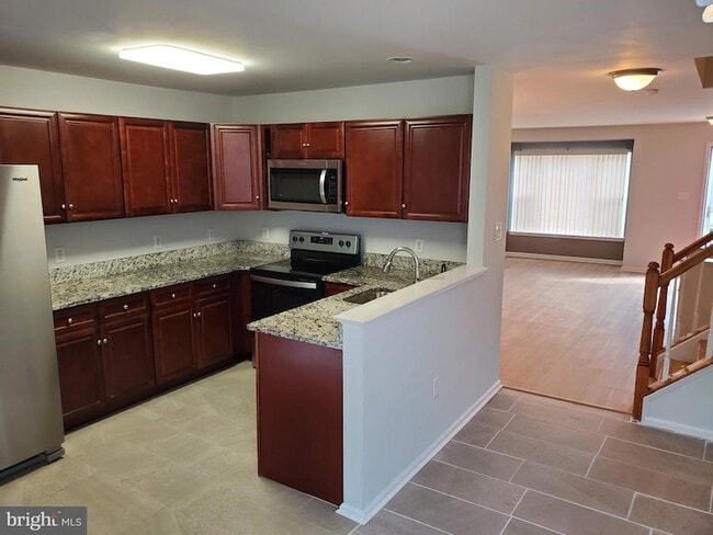 Foto del edificio - 3344 Vineland Pl