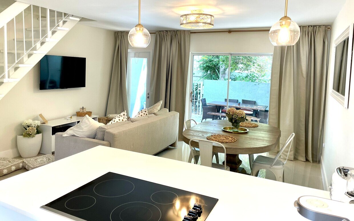 Foto principal - 798 Crandon Blvd