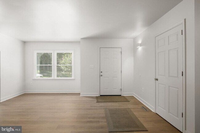 Foto del edificio - 6065 Eagles Nest Ln