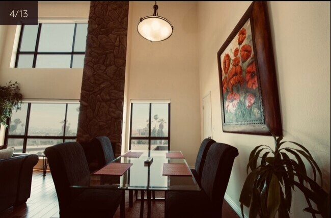 Foto del edificio - 1730 Camino Palmero St