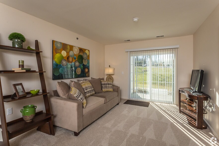 Huntington Square Senior Apartments – photo 5