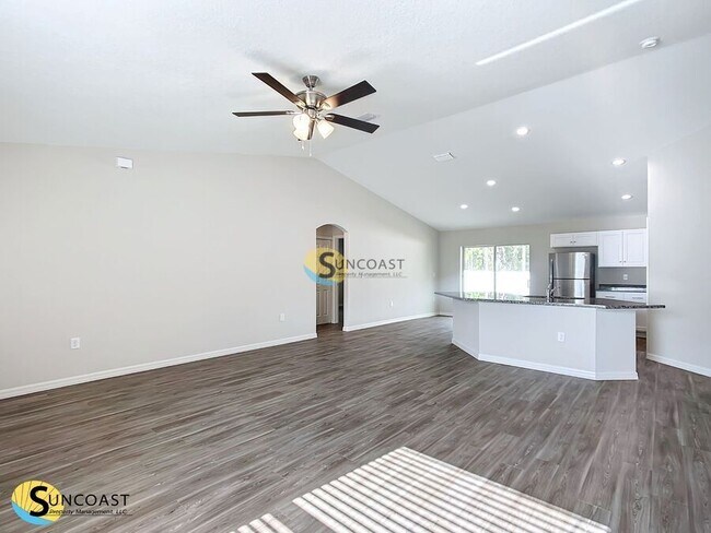 Foto del edificio - READY NOW 3-Bedroom, 2-Bathroom Rental
