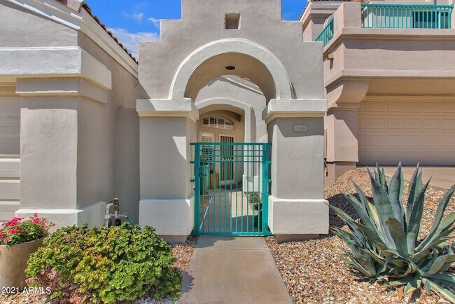 Foto del edificio - 1138 E Amberwood Dr