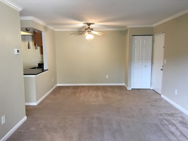 Dining room - 14803 Rydell Road