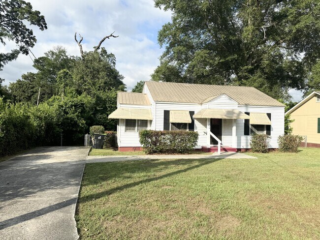 Foto del edificio - 405 McArthur Blvd