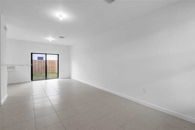 Foto del edificio - 12947 SW 231st Ter
