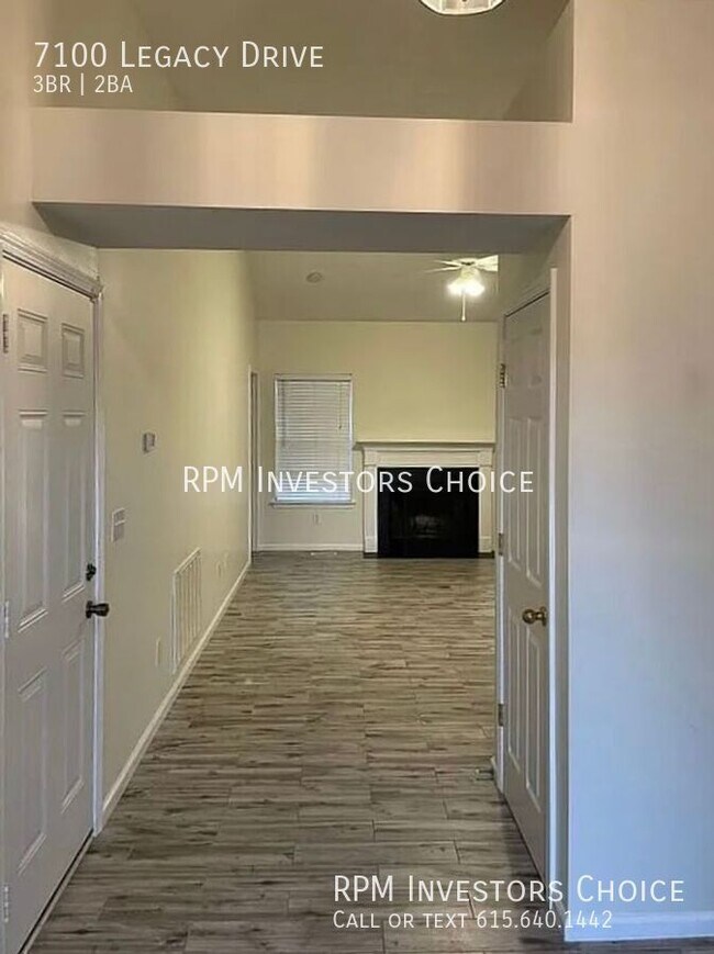 Foto del edificio - 7100 Legacy Dr