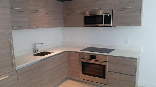 Photo - 1300 S Miami Ave Apartment