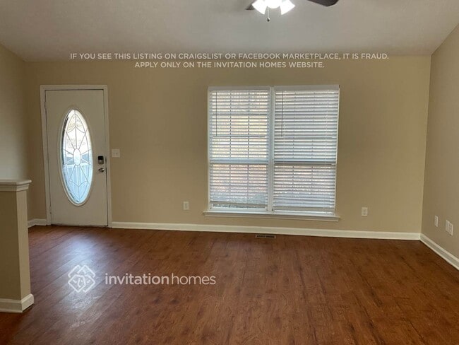 Foto del edificio - 6827 Summit View Dr