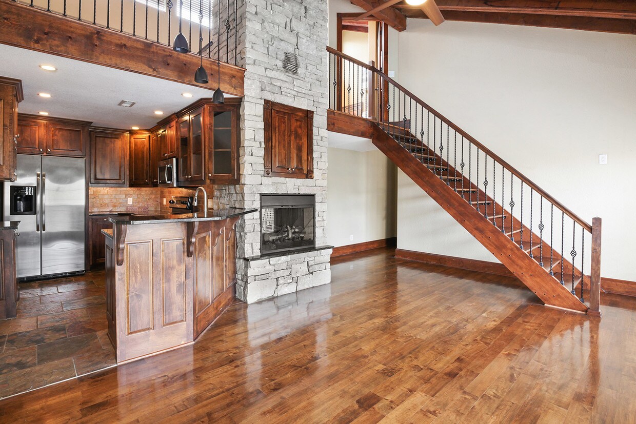 1111 W 46th St, Kansas City, MO 64112 Condo for Rent in Kansas City