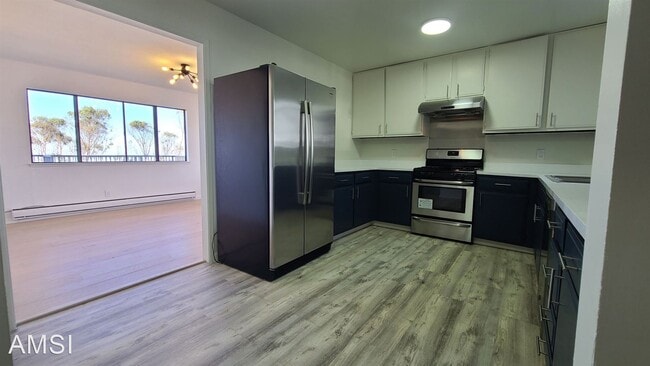 Building Photo - 3 br, 2.5 bath House - 391 Crestmont