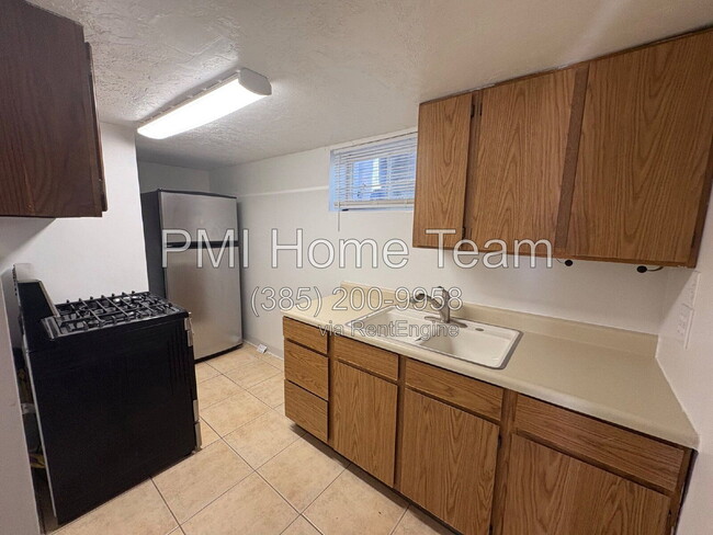 Building Photo - 567 E 4400 S