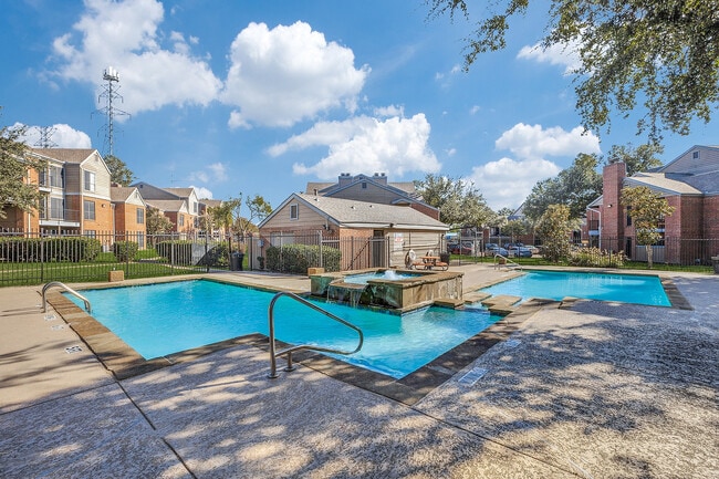 Pool - Eastgrove Apartments