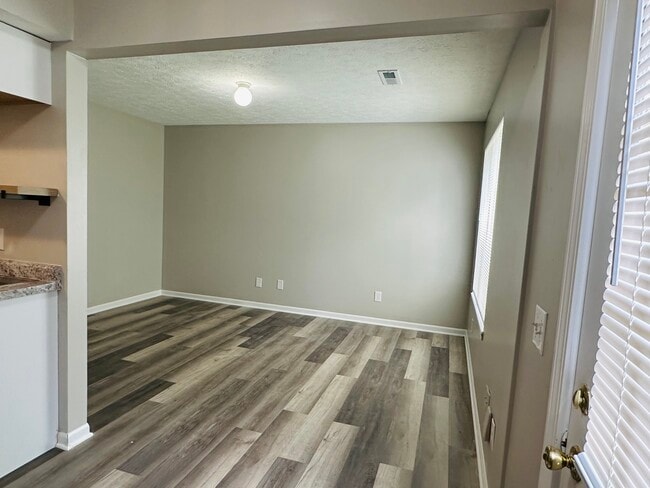 Main Area - 205 Lincoln St